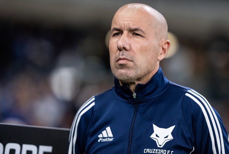 leonardo-jardim-se-prepara-para-estrear-em-classico-cruzeiro-x-atletico-mg-confira-os-detalhes