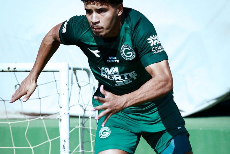 lesao-de-lateral-willean-lepo3A-pedrinho-volta-ao-ataque-do-goias