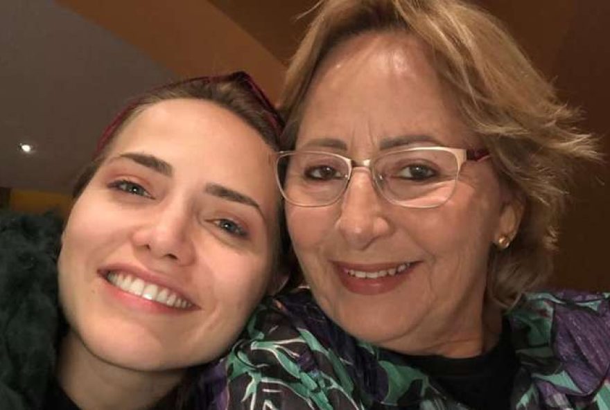 leticia-colin-emociona-ao-celebrar-aniversario-da-mae-com-declaracao-unica leticia-colin-emociona-ao-celebrar-aniversario-da-mae-com-declaracao-unica