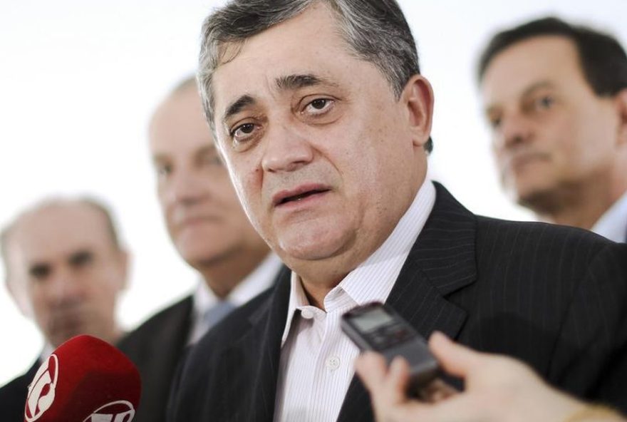 lider-do-governo-revela-que-lula-solicitou-alteracoes-de-cargos-na-caixa-devido-a-falta-de-apoio-no-congresso