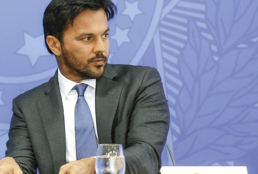 lider-do-pl-critica-ex-ministro-de-bolsonaro-por-presenca-de-lula-e-moraes-em-festa-do-sbt lider-do-pl-critica-ex-ministro-de-bolsonaro-por-presenca-de-lula-e-moraes-em-festa-do-sbt