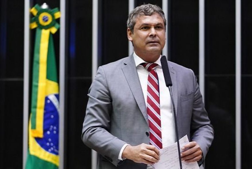 lider-do-pt-critica-agenda-da-camara2C-mas-nega-problemas-com-hugo-motta lider-do-pt-critica-agenda-da-camara2C-mas-nega-problemas-com-hugo-motta