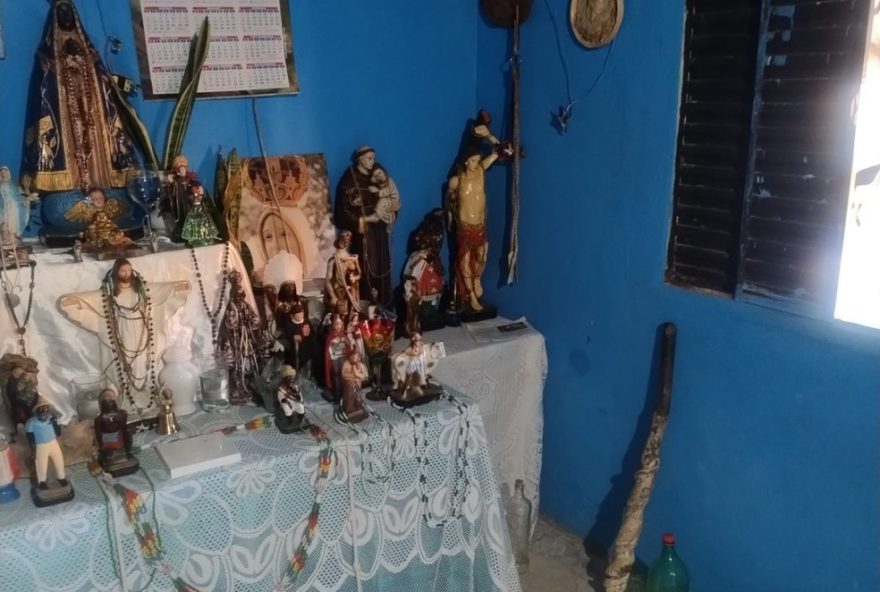 lider-espiritual-e-mae-presos-por-tortura-e-estupro-em-centro-religioso-de-teofilo-otoni3A-vitima-de-13-anos-foi-agredida-e-abusada-ao-longo-de-meses