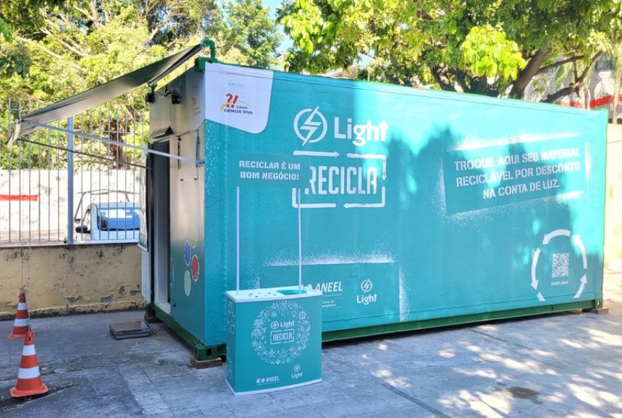light-recicla3A-novo-ponto-de-coleta-na-tijuca-com-descontos-na-conta-de-luz light-recicla3A-novo-ponto-de-coleta-na-tijuca-com-descontos-na-conta-de-luz
