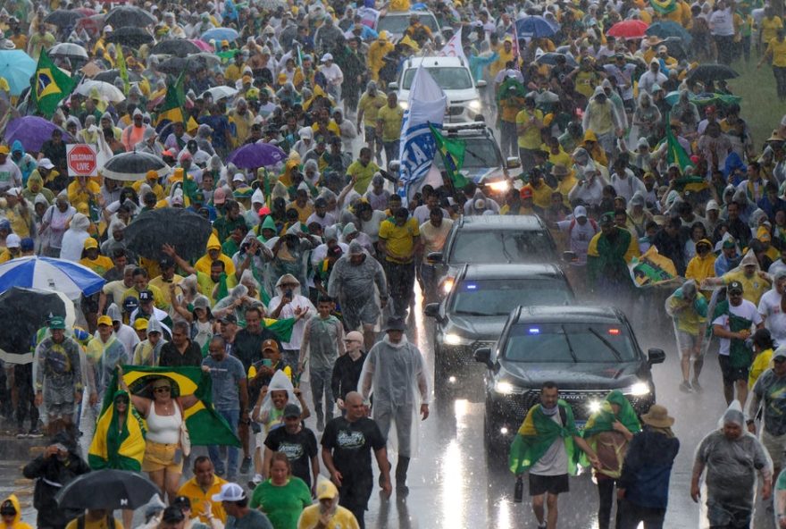 lightning-injures-89-at-rally-for-former-brazilian-president-bolsonaro lightning-injures-89-at-rally-for-former-brazilian-president-bolsonaro