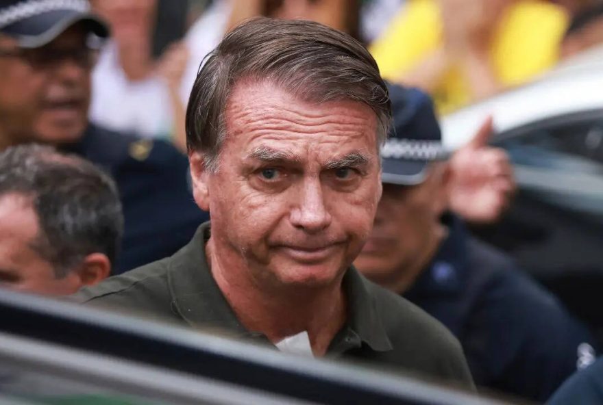 lightning-strike-injures-dozens-of-bolsonaro-supporters-in-brazil lightning-strike-injures-dozens-of-bolsonaro-supporters-in-brazil