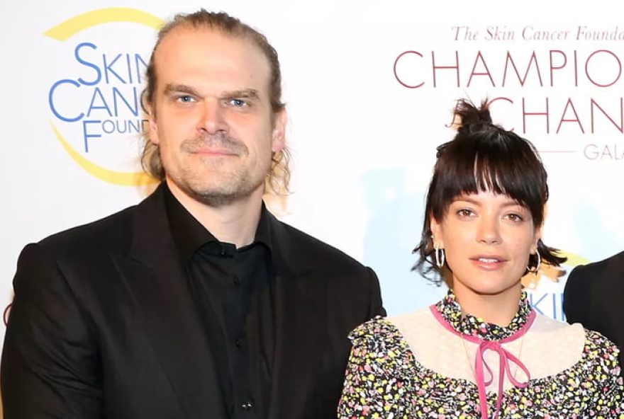 lily-allen-se-interna-em-clinica-apos-separacao-de-david-harbour3A-rumores-de-infidelidade-geram-repercussao