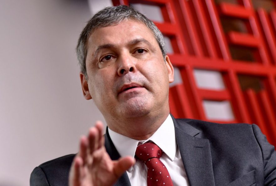 lindbergh-farias-comemora-decisao-de-moraes-sobre-bolsonaro3A-cerco-se-fecha