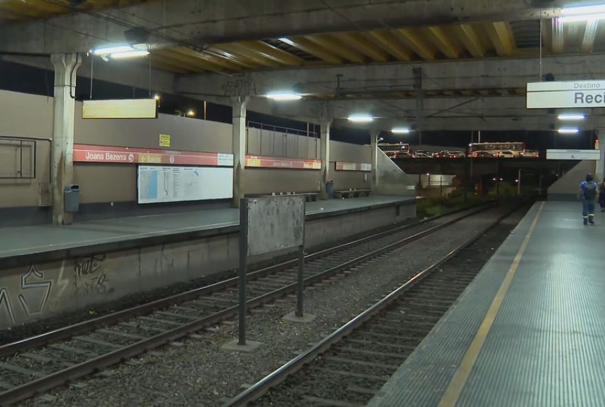 linha-centro-do-metro-do-recife-interditada-por-falha-eletrica3A-entenda-a-situacao linha-centro-do-metro-do-recife-interditada-por-falha-eletrica3A-entenda-a-situacao