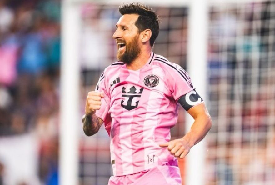 lionel-messi-brilha-com-dois-gols-e-garante-vitoria-do-inter-miami-na-mls