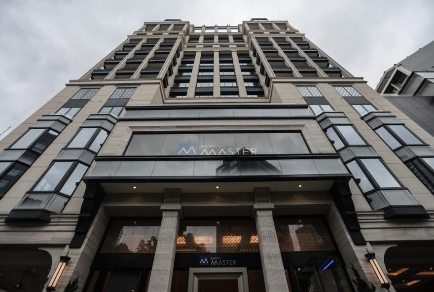 liquidacao-do-banco-master3A-fraude2C-prisoes-e-protecao-do-fgc-para-investidores