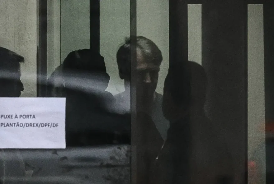 livros-recomendados-para-remicao-de-pena-de-bolsonaro-e-aliados