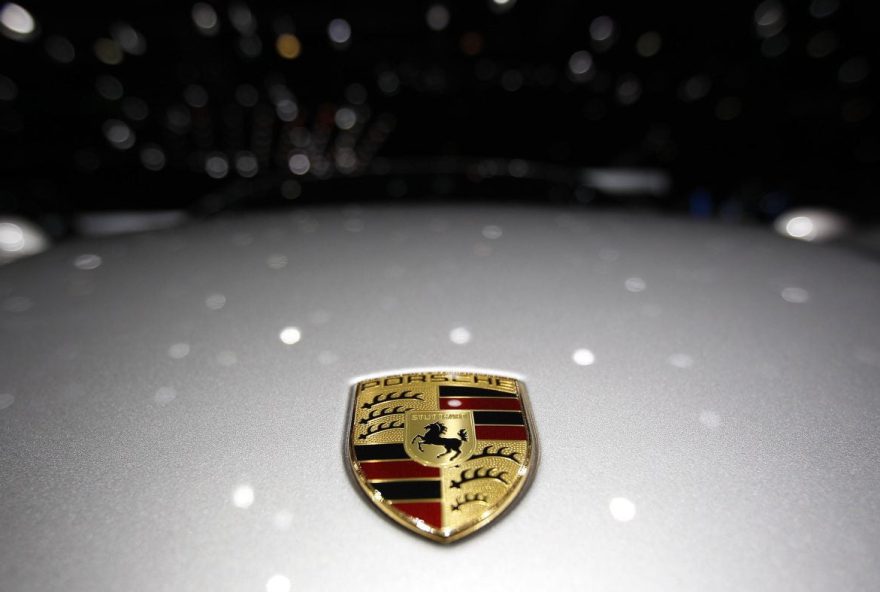 logo-porsche-3-1200x788