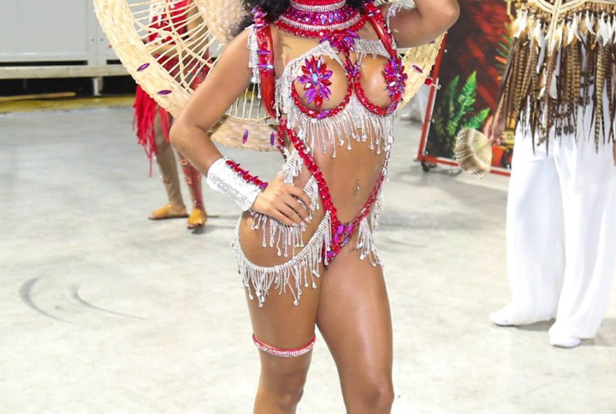 lorena-maria-brilha-em-ensaio-da-unidos-de-padre-miguel3A-ex-de-mc-daniel-se-destaca-como-musa-aos-26-anos-e-revela-processo-pos-maternidade lorena-maria-brilha-em-ensaio-da-unidos-de-padre-miguel3A-ex-de-mc-daniel-se-destaca-como-musa-aos-26-anos-e-revela-processo-pos-maternidade