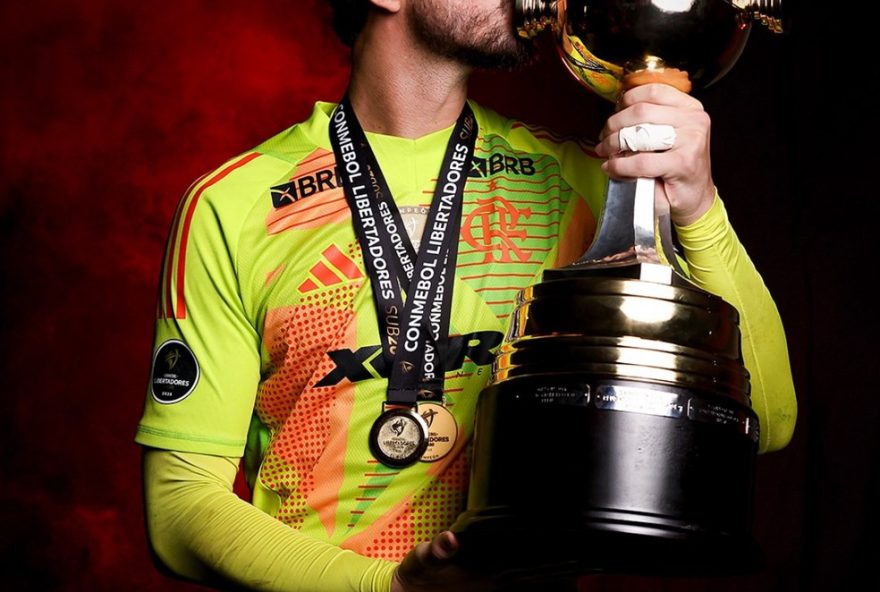 lucas-furtado-deixa-o-flamengo-rumo-ao-vitoria-de-guimaraes-em-busca-de-sucesso-na-europa