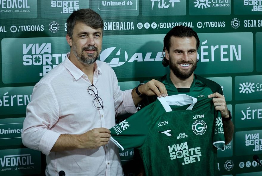 lucas-lima2C-novo-reforco-do-goias3A-meia-experiente-chega-para-brilhar-com-a-camisa-10 lucas-lima2C-novo-reforco-do-goias3A-meia-experiente-chega-para-brilhar-com-a-camisa-10