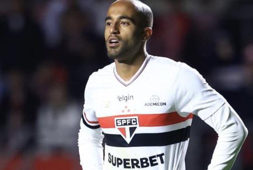 lucas-moura-passara-por-artroscopia-no-joelho-apos-relatar-dores