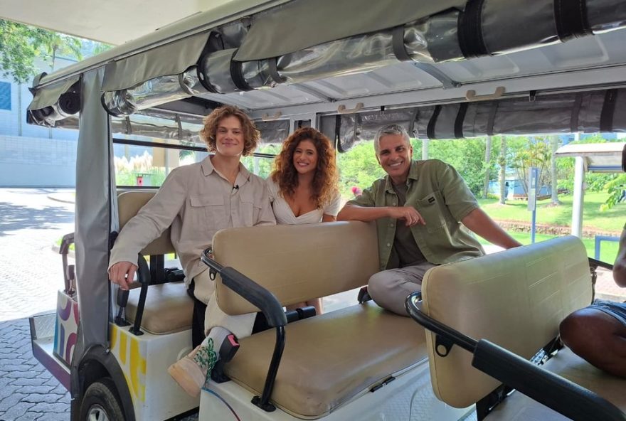 lucas-pinheiro-e-isadora-cruz-visitam-estudios-globo-apos-ouro-olimpico lucas-pinheiro-e-isadora-cruz-visitam-estudios-globo-apos-ouro-olimpico