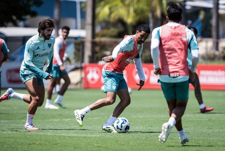 lucas-silva-e-eduardo-voltam3A-de-pode-repetir-equipe-padrao-contra-bragantino3B-veja-provavel-time