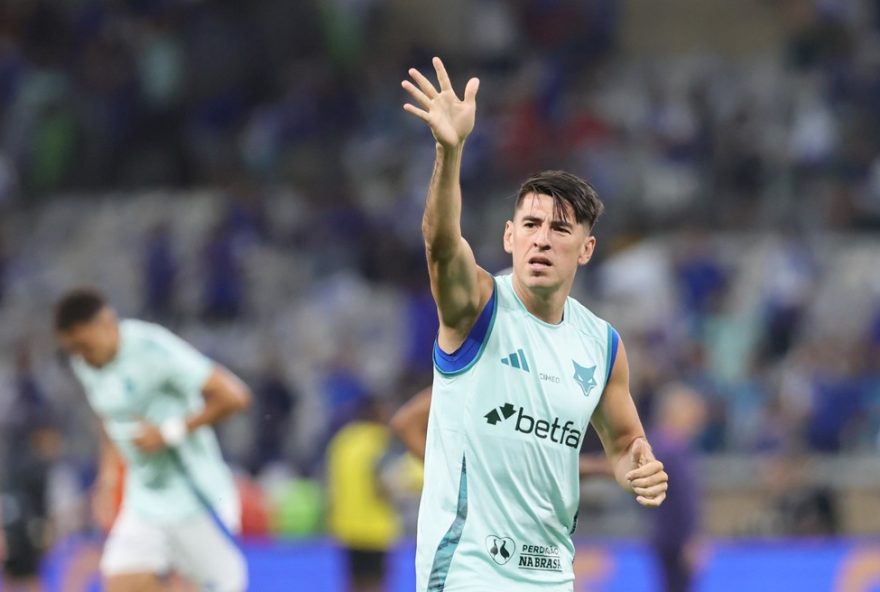 lucas-villalba-preocupa-cruzeiro-para-jogo-contra-corinthians3A-lesao-preocupa-equipe-para-partida-de-volta-na-copa-do-brasil MG - BELO HORIZONTE - 10/12/2025 - COPA DO BRASIL 2025, CRUZEIRO X CORINTHIANS - Lucas Villalba jogador do Cruzeiro durante aquecimento antes da partida contra o Corinthians no estadio Mineirao pelo campeonato Copa Do Brasil 2025. Foto: Gilson Lobo/AGIF