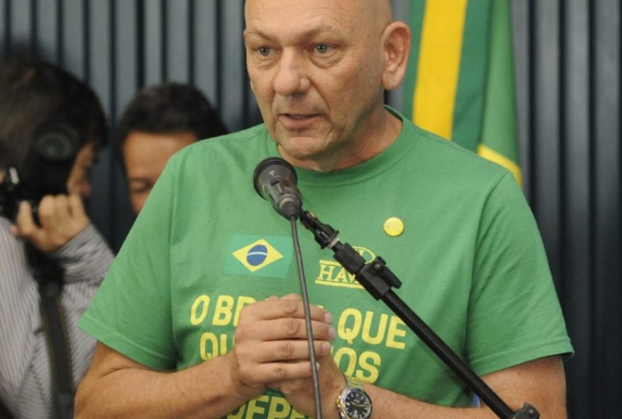 O juiz condenou o empresário Luciano Hang, a R$ 85 milhões em multa por ter coagido os empregados a votar em Jair Bolsonaro
(Foto: Luís Macedo/Câmara dos Deputados)