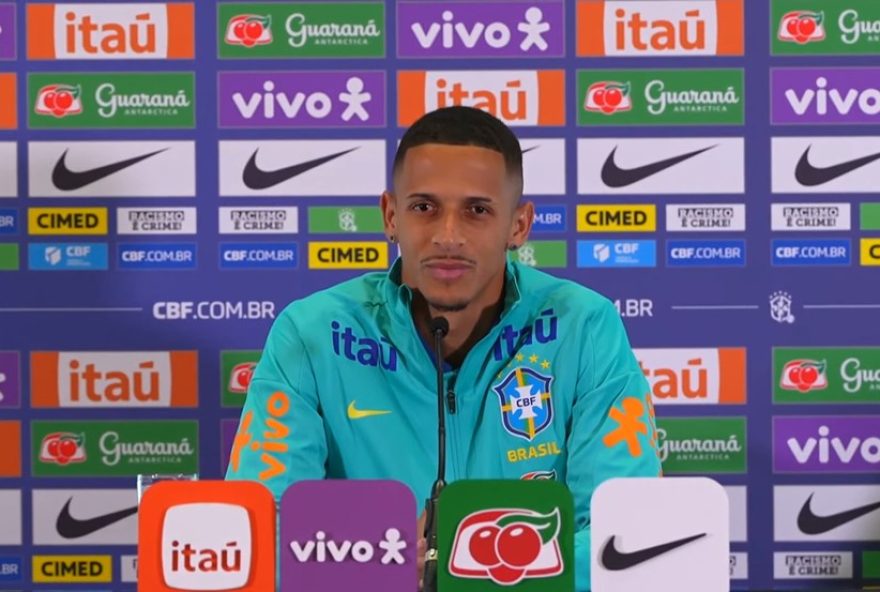 luciano-juba-sonha-com-copa-e-celebra-estreia-na-selecao3A-22nunca-desisti22