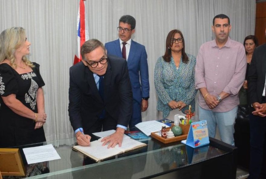 luciano-ribeiro-assume-cargo-de-deputado-estadual-na-alba-apos-morte-de-alan-sanches3A-saiba-mais-no-de-bahia luciano-ribeiro-assume-cargo-de-deputado-estadual-na-alba-apos-morte-de-alan-sanches3A-saiba-mais-no-de-bahia