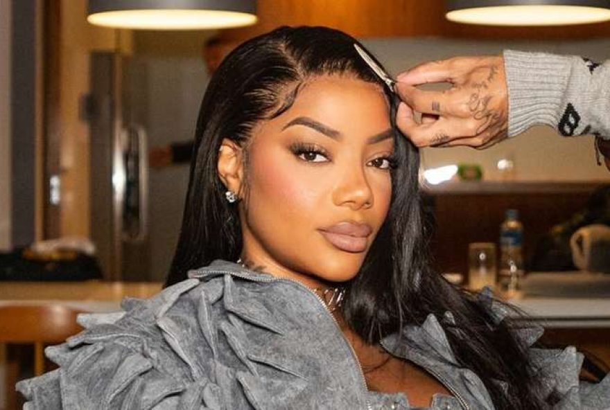 ludmilla-vira-meme-ao-cair-em-piscina-durante-live-e-brunna-goncalves-reflete-sobre-maternidade2C-enquanto-carolina-herrera-revela-segredos-de-vitalidade-aos-87-anos ludmilla-vira-meme-ao-cair-em-piscina-durante-live-e-brunna-goncalves-reflete-sobre-maternidade2C-enquanto-carolina-herrera-revela-segredos-de-vitalidade-aos-87-anos