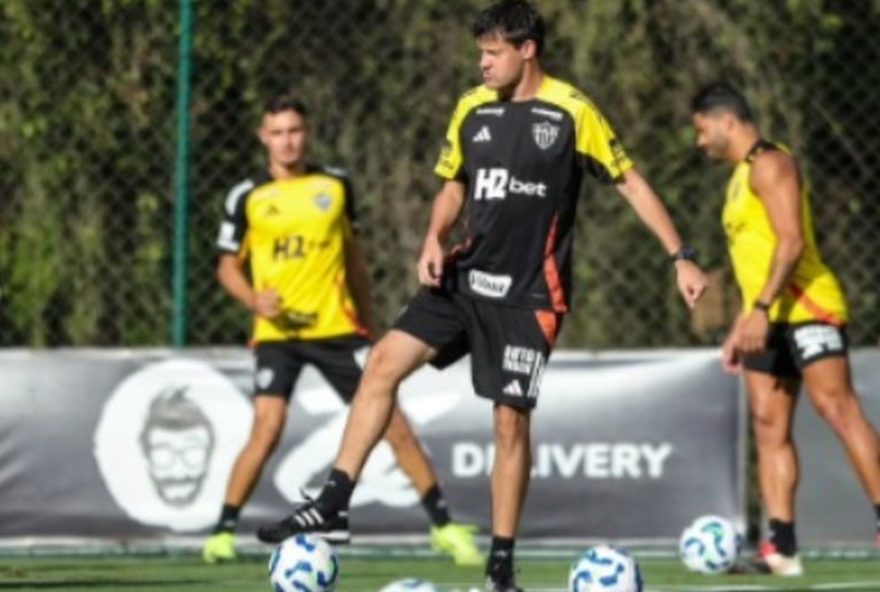 luiz-fernando-iubel-e-contratado-pelo-liverpool-para-as-categorias-de-base