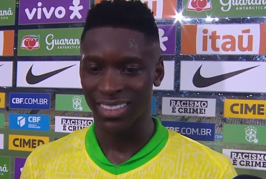 luiz-henrique-comemora-noite-especial-no-maracana-pela-selecao3A-tinha-muito-torcedor-do-botafogo-me-apoiando2C-isso-nao-tem-explicacao