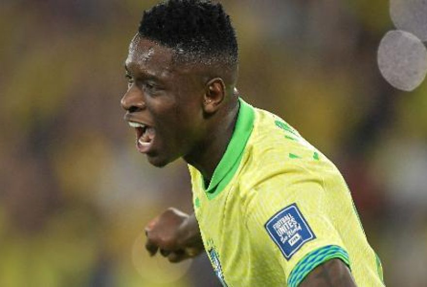 luiz-henrique-reencontra-versao-vale-do-carangola-em-jogo-da-selecao