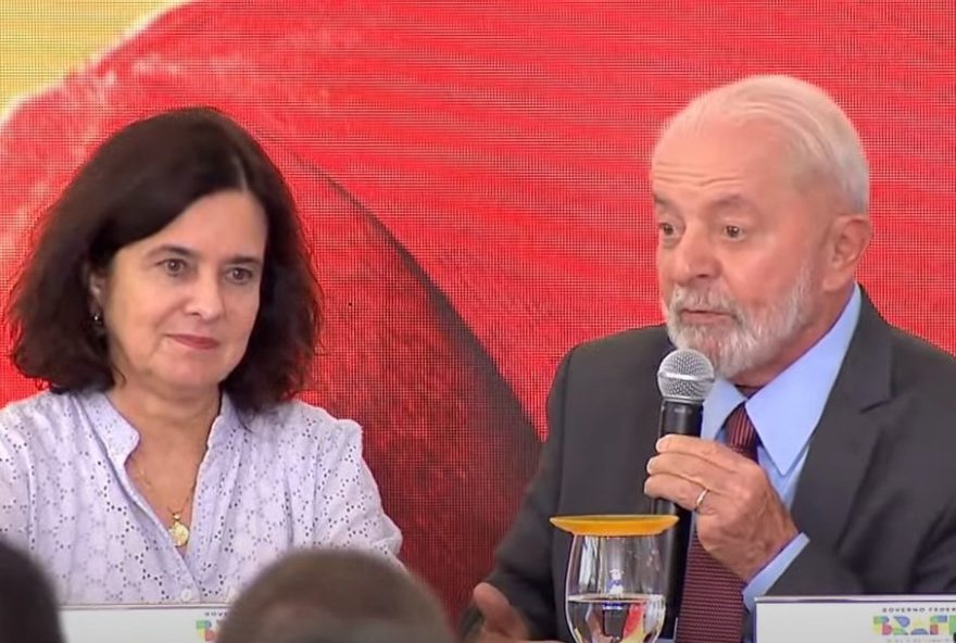 lula-anunciara-acordo-para-producao-de-vacina-contra-dengue-ao-lado-de-nisia3A-troca-no-comando-da-saude-no-radar