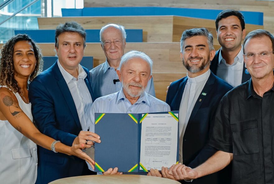 lula-apoia-eduardo-paes2C-mas-reforca-necessidade-de-chapa-forte-para-eleicoes-no-rj