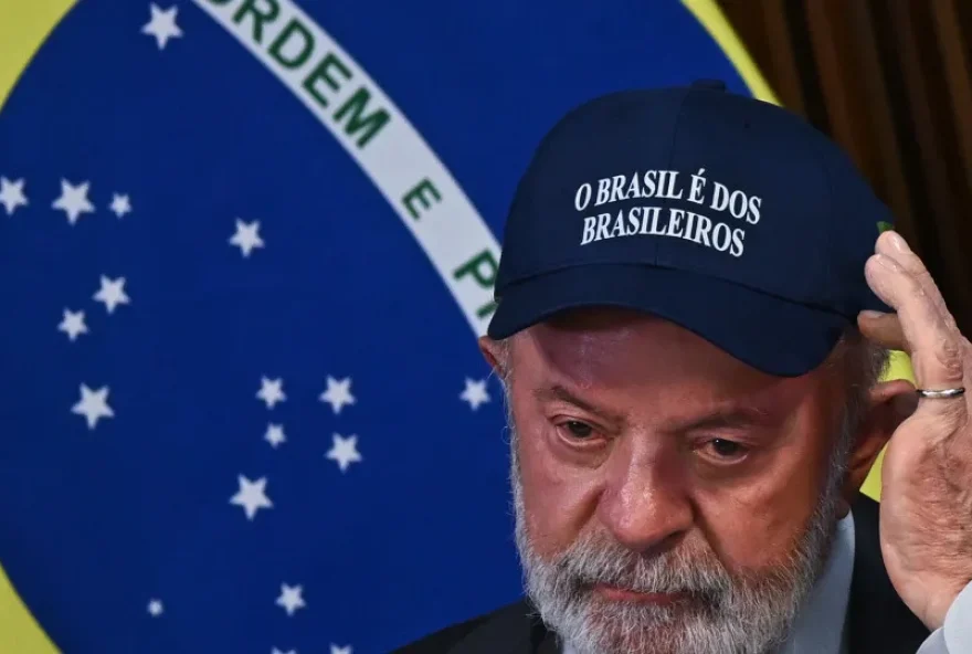 lula-avisa-traidores-da-patria-de-que-brasil-nao-recebe-ordens