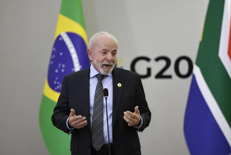 lula-busca-dialogo-com-trump-para-evitar-conflito-com-venezuela