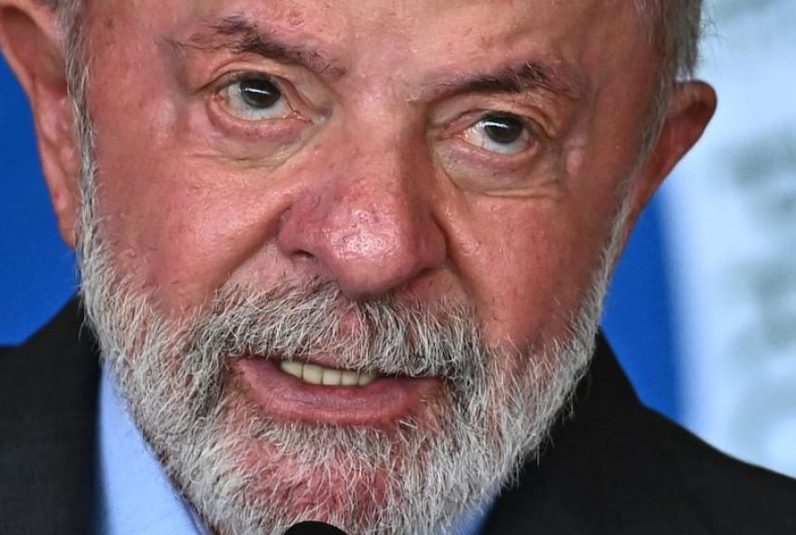 lula-cancela-sua-presenca-na-cerimonia-de-posse-de-kast