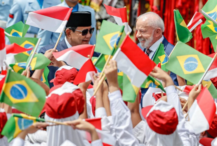 lula-confirma-participacao-nas-eleicoes-de-2026-durante-encontro-com-presidente-da-indonesia