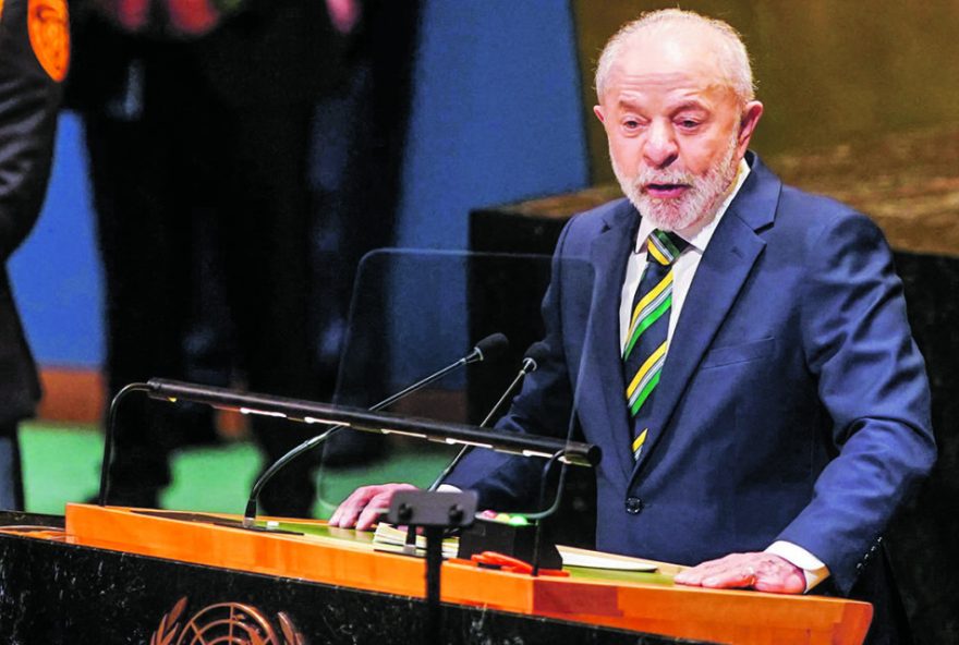 lula-da-silva-assina-lei-que-distribuira-gas-gratuito-a-15-milhoes-de-familias lula-da-silva-assina-lei-que-distribuira-gas-gratuito-a-15-milhoes-de-familias