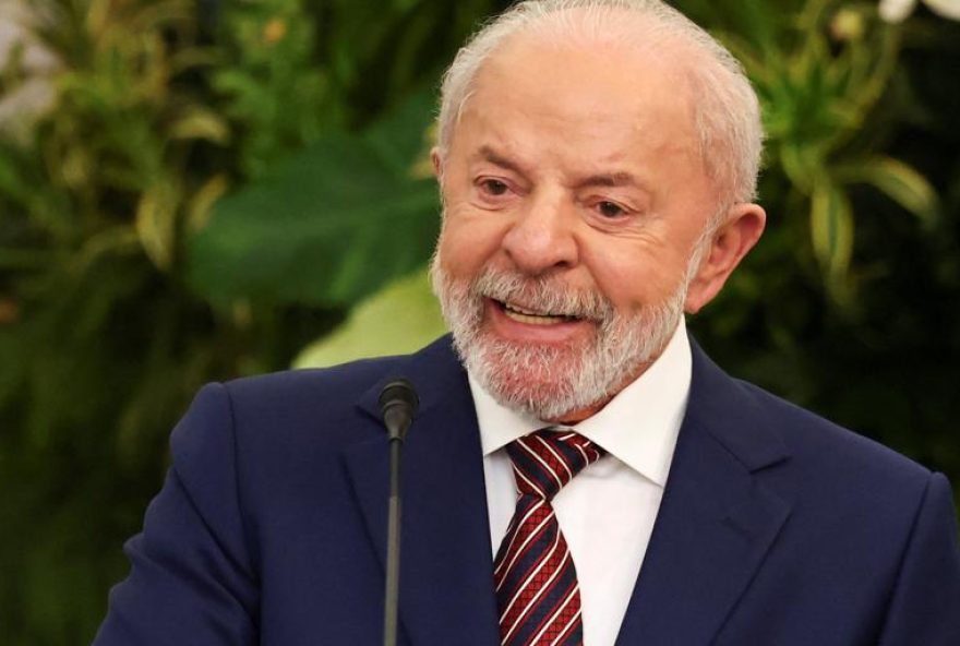 lula-da-silva-confirma-su-candidatura-en-las-elecciones-de-brasil-de-2026-con-energia-renovada