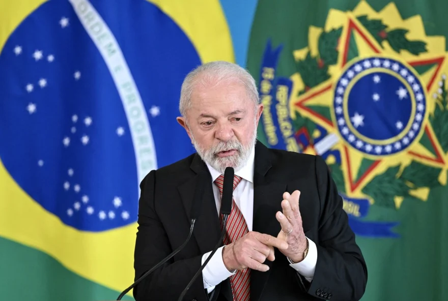 lula-da-silva-elogia-processo-que-levou-a-prisao-de-jair-bolsonaro3A-brazilia-deu-uma-licao-de-democracia