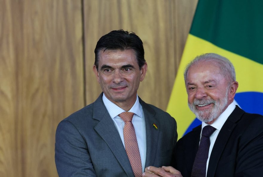 lula-da-silva-y-rodrigo-paz-acordaron-tender-una-linea-electrica-entre-bolivia-y-brasil lula-da-silva-y-rodrigo-paz-acordaron-tender-una-linea-electrica-entre-bolivia-y-brasil