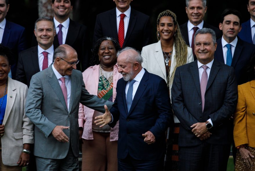 lula-deve-aproveitar-ultima-reuniao-ministerial-do-ano-para-cobrar-auxiliares-que-vao-deixar-a-esplanada lula-deve-aproveitar-ultima-reuniao-ministerial-do-ano-para-cobrar-auxiliares-que-vao-deixar-a-esplanada