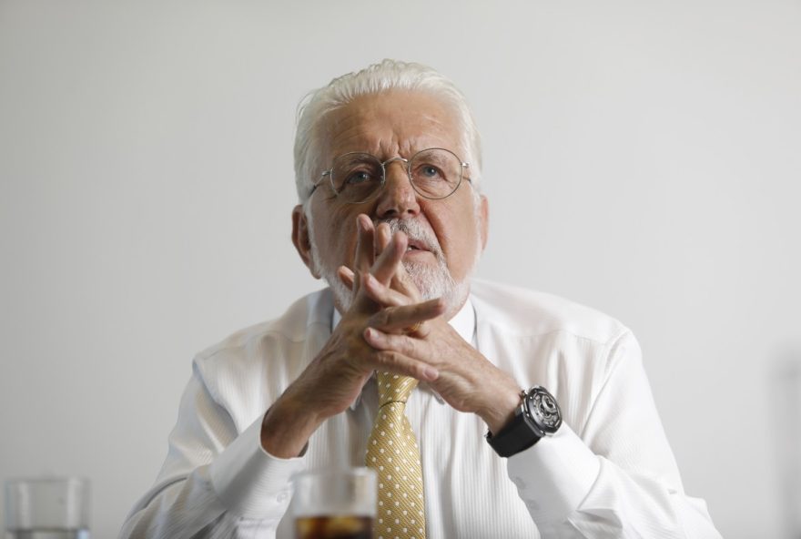 lula-deve-se-reunir-com-pacheco-para-anunciar-nome-ao-stf2C-diz-lider-do-pt-no-senado