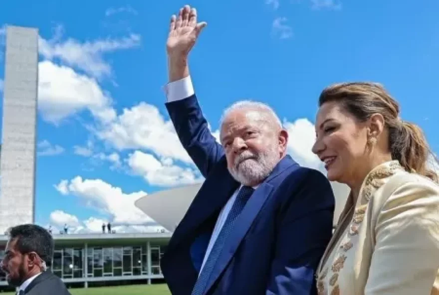 Uma emenda constitucional alterou a data da cerimônia para presidente da República e governadores. O projeto foi aprovado em setembro de 2021.(Foto: Ricardo Stuckert)