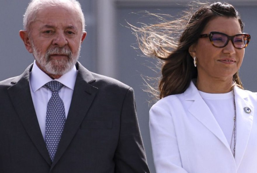 lula-e-janja-celebram-ano-novo-na-base-naval-da-restinga-de-marambaia lula-e-janja-celebram-ano-novo-na-base-naval-da-restinga-de-marambaia