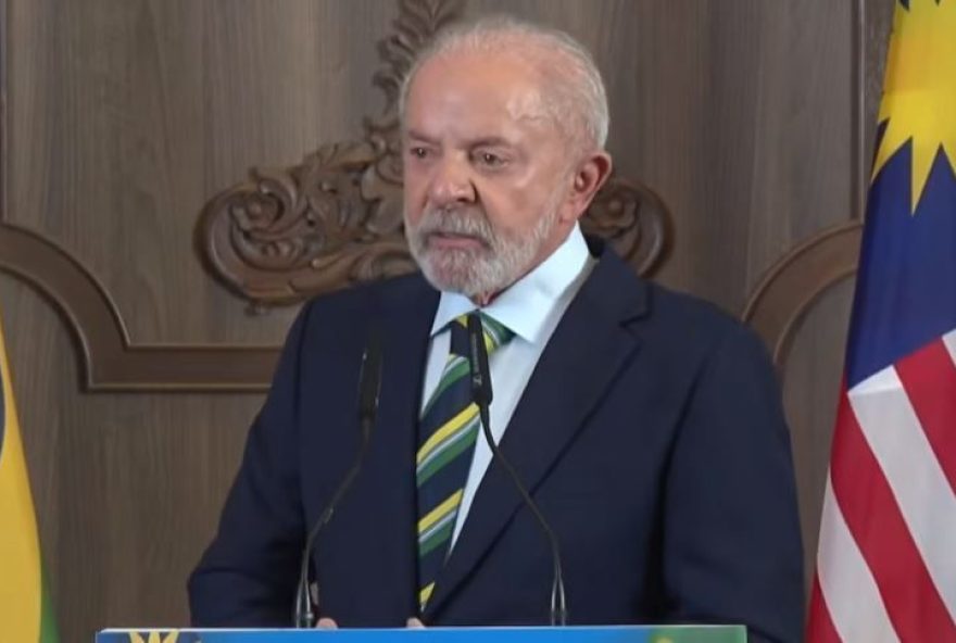 lula-embarca-para-cop30-em-belem-em-meio-a-crise-na-seguranca lula-embarca-para-cop30-em-belem-em-meio-a-crise-na-seguranca