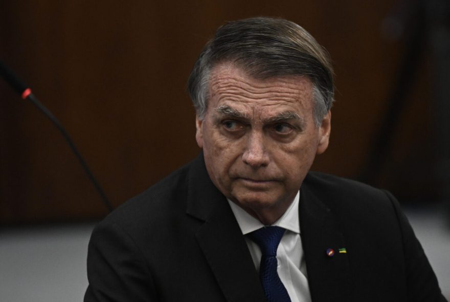 lula-legt-veto-gegen-gnadenregelung-fur-bolsonaro-ein lula-legt-veto-gegen-gnadenregelung-fur-bolsonaro-ein