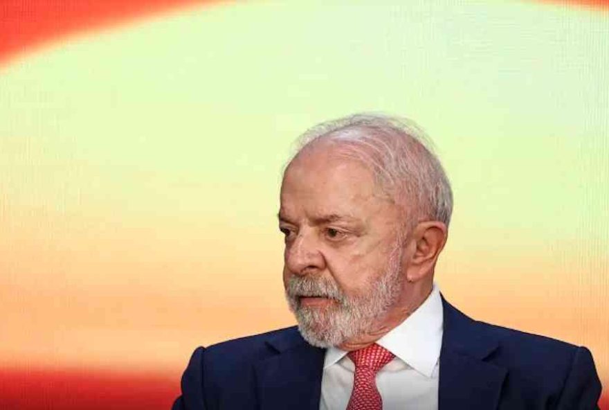 lula-lidera-a-corrida-eleitoral2C-aponta-pesquisa lula-lidera-a-corrida-eleitoral2C-aponta-pesquisa