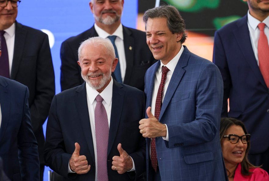 lula-oficializa-saida-de-haddad-e-nomeia-durigan-para-fazenda lula-oficializa-saida-de-haddad-e-nomeia-durigan-para-fazenda