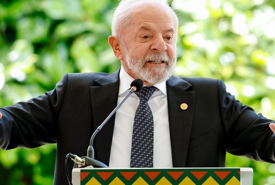 lula-pressiona-ministros-de-e-progressistas-a-defenderem-o-governo-em-reuniao